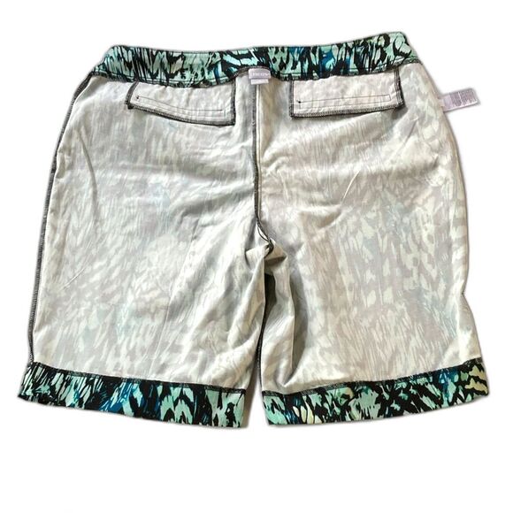 CHICOS So Slimming Brigitte Printed Sl Green Black Abstract Design Large Size 16 - Picture 6 of 15